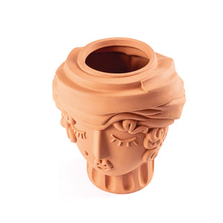 Vas ’Woman’ Terracotta
