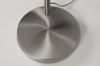 Golvlampa Metallbåge