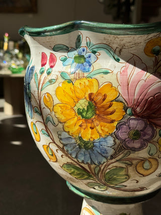 Italian Pot on foot