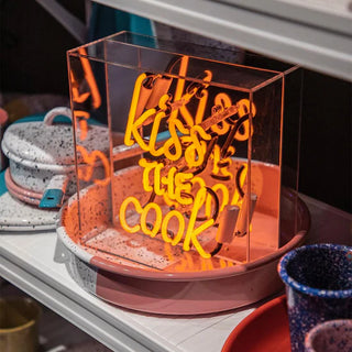 Neonlampa Box 'Kiss the Cook' Orange