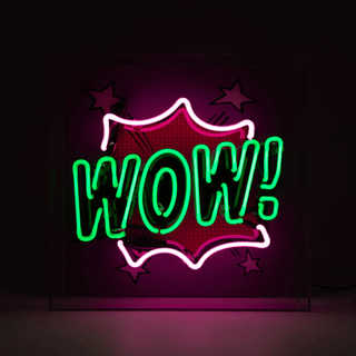 Neonlampa Box 'Wow'
