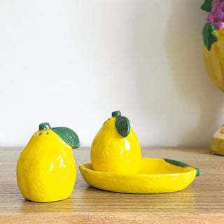 Salt and pepper shakers - Lemons